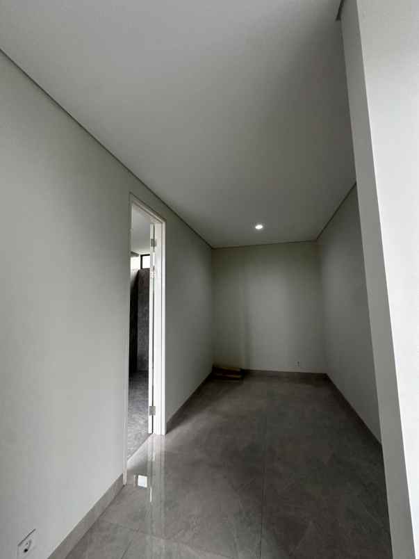 dijual rumah citraland