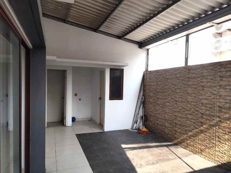 dijual rumah cluster alamanda jgc