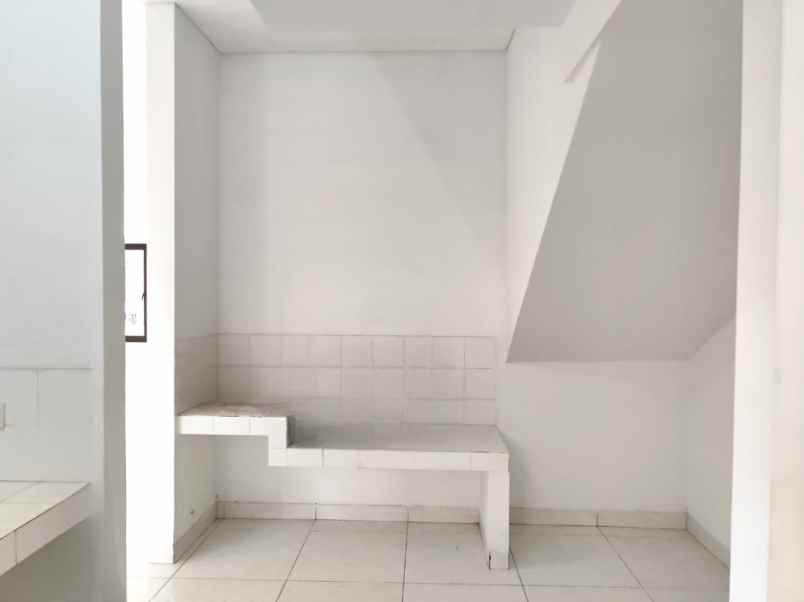 dijual rumah cluster alamanda jgc