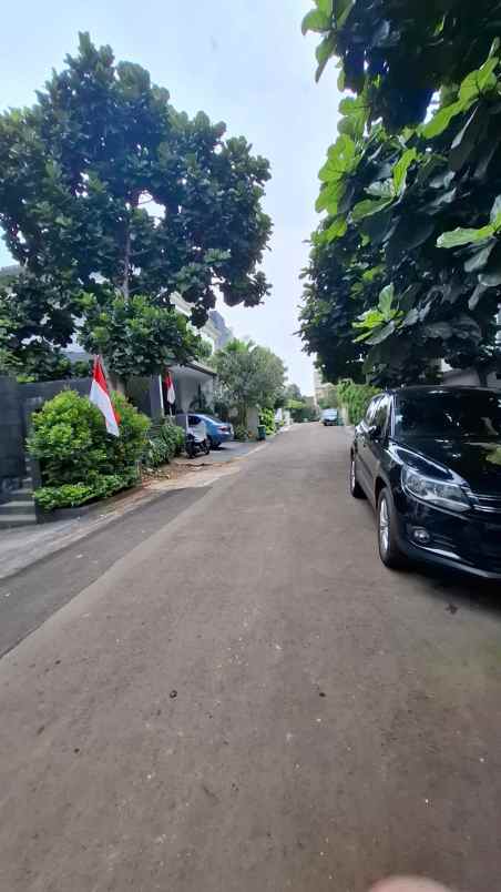 dijual rumah cluster asoka kel pejaten