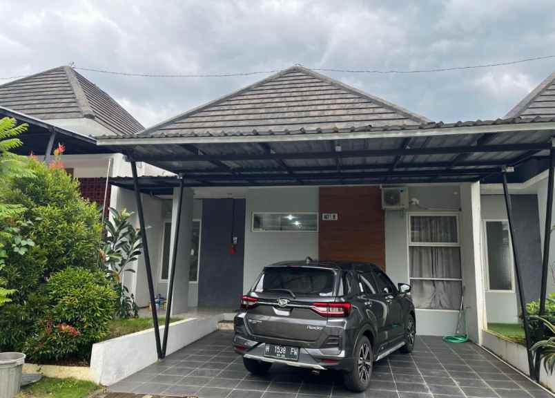 dijual rumah cluster aurora valley bsb