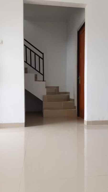 dijual rumah cluster baru daerah pamulang