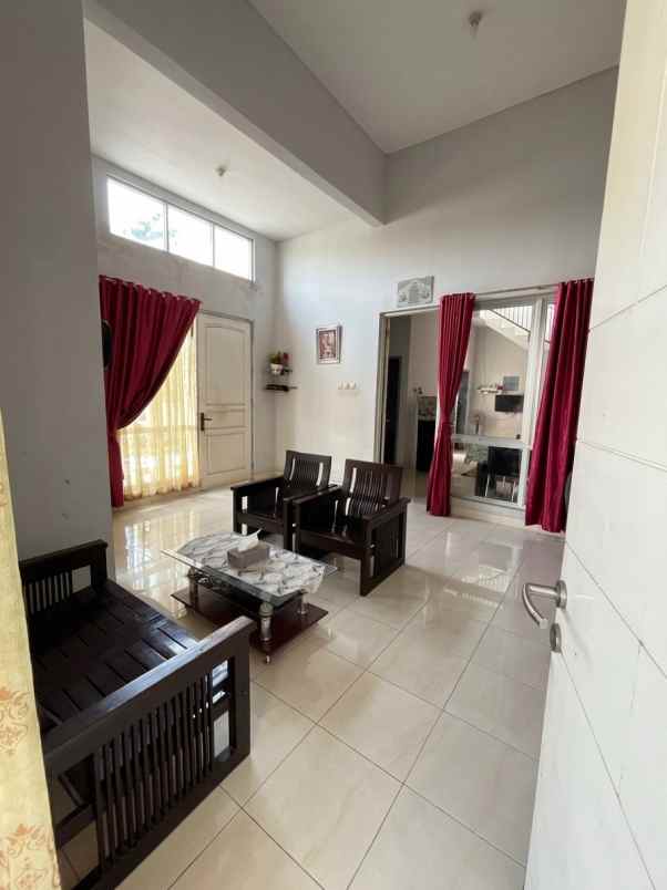 dijual rumah cluster ifolia harapan indah