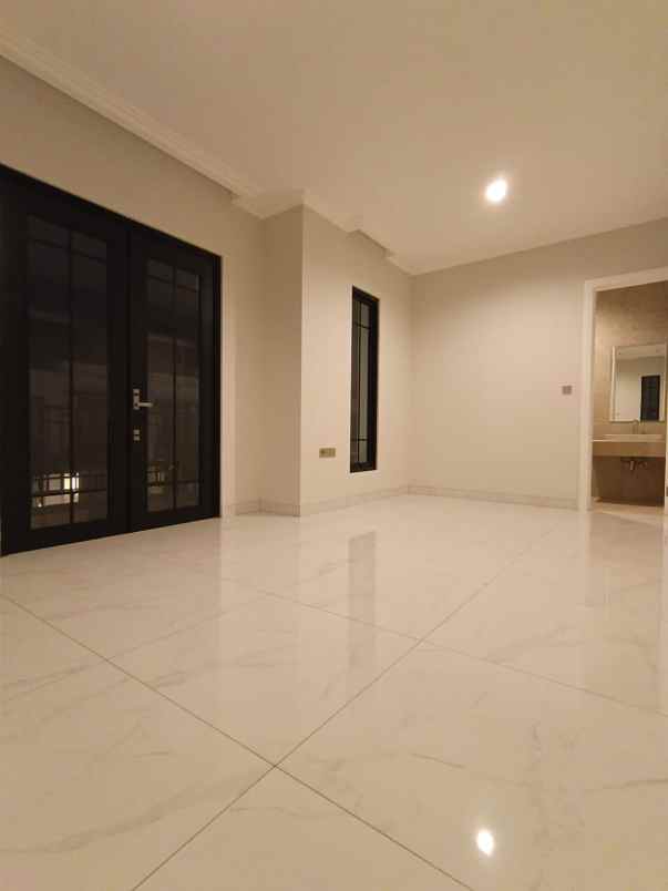 dijual rumah cluster jasmia scg