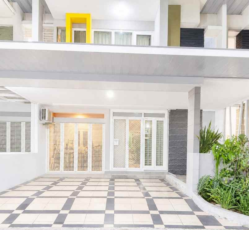 dijual rumah cluster maple summarecon