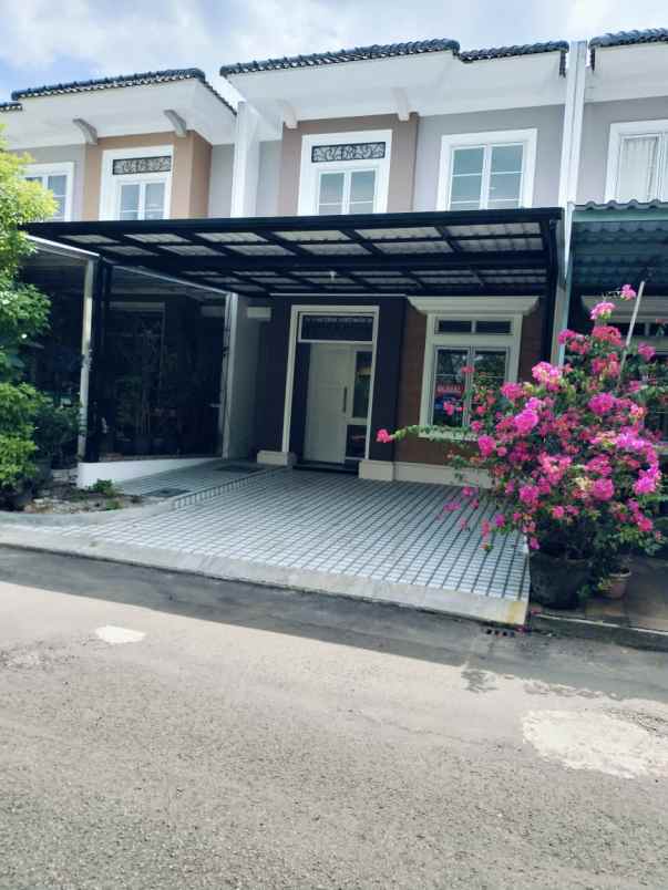 dijual rumah cluster michelia paramount