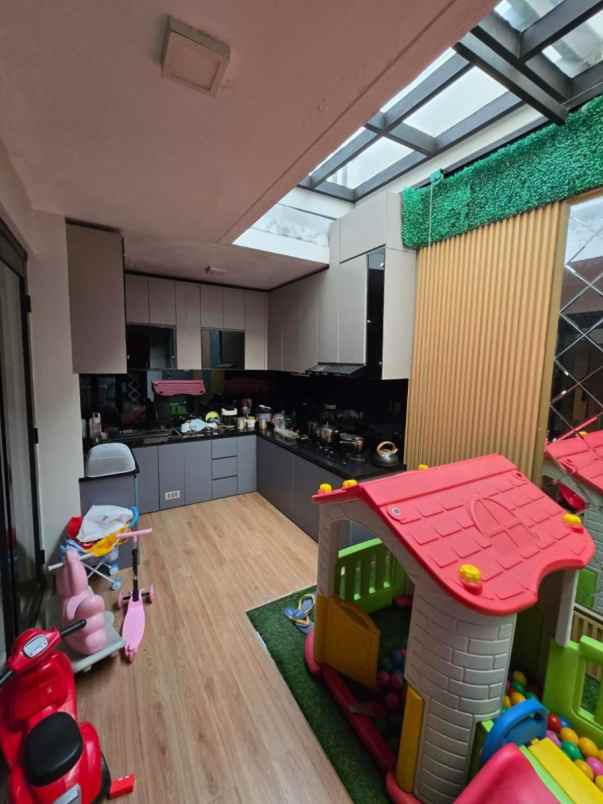 dijual rumah cluster mulberry