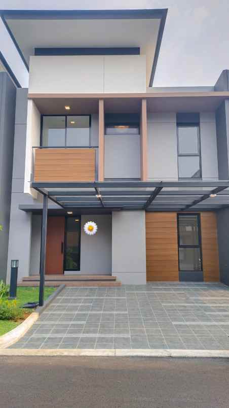 dijual rumah cluster mulberry summareco