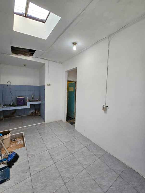 dijual rumah cluster nirwana