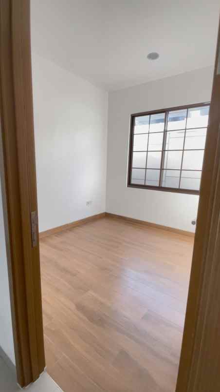 dijual rumah cluster okinawa pik2