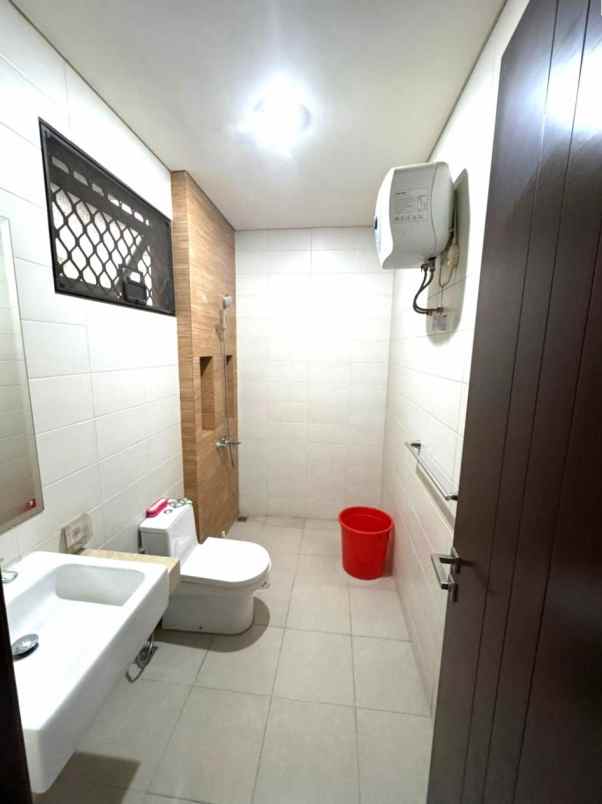 dijual rumah cluster prestigia bsd city