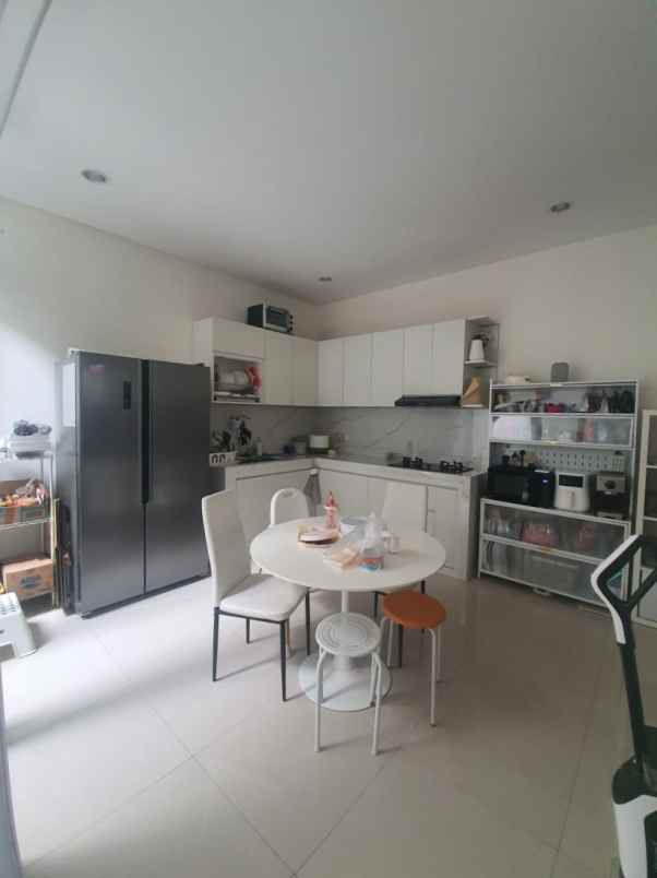 dijual rumah cluster shinano jgc