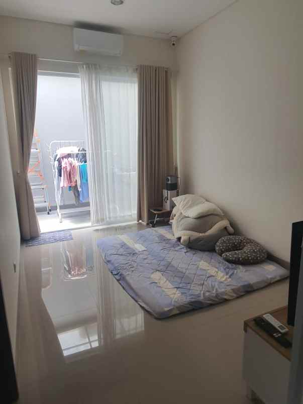 dijual rumah cluster shinano jgc