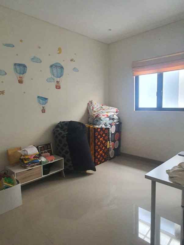 dijual rumah cluster shinano jgc