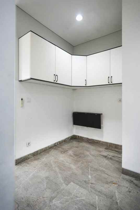 dijual rumah cluster yarra jgc jakarta