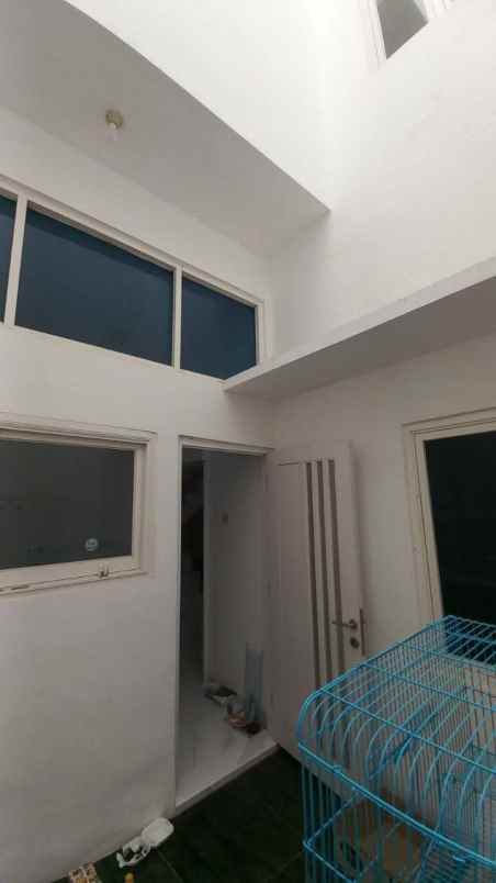 dijual rumah dau