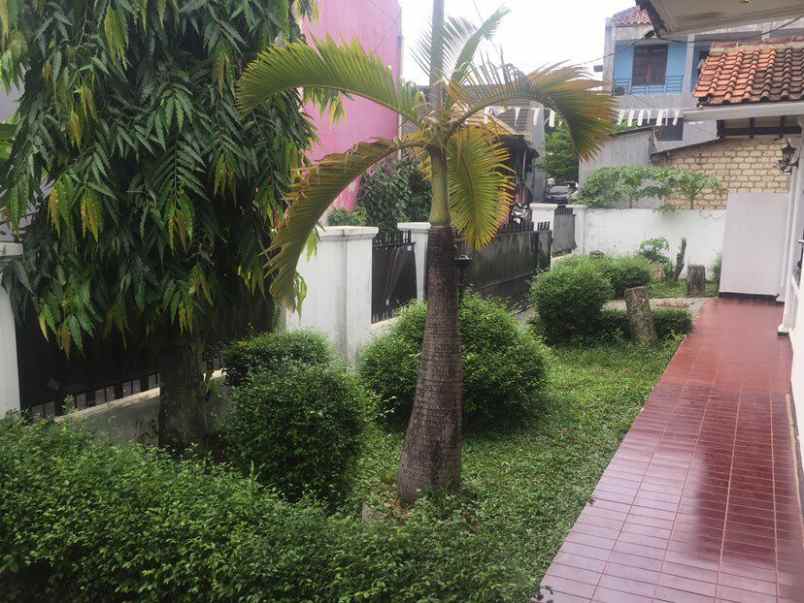 dijual rumah dekat dengan berbagai fasilitas umum