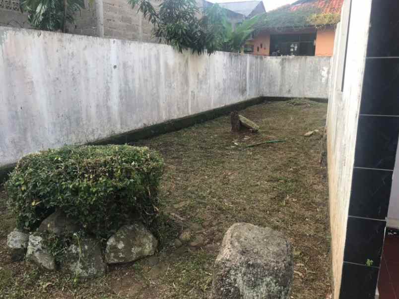 dijual rumah dekat dengan berbagai fasilitas umum