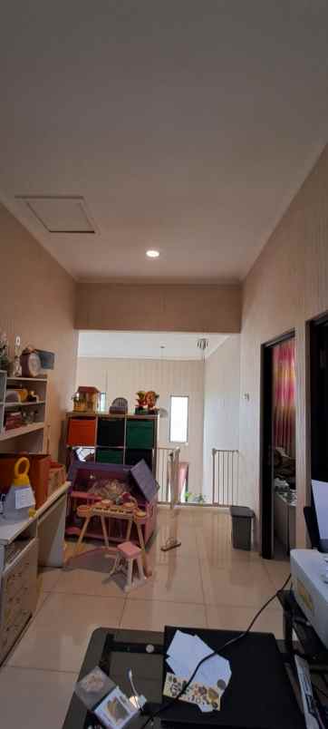 dijual rumah delatinos bsd city