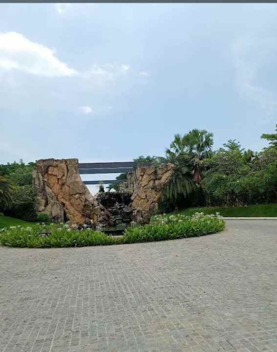 dijual rumah dharmahusada