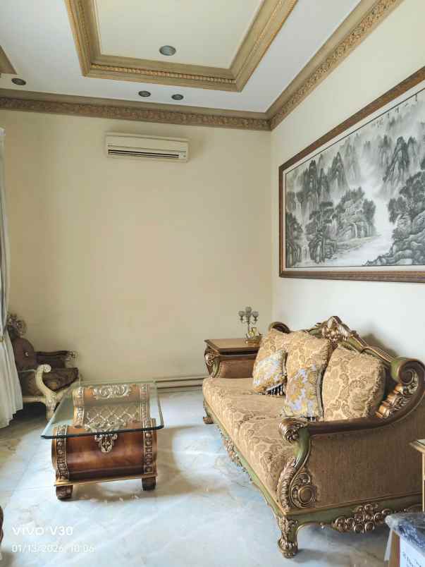 dijual rumah dharmahusada