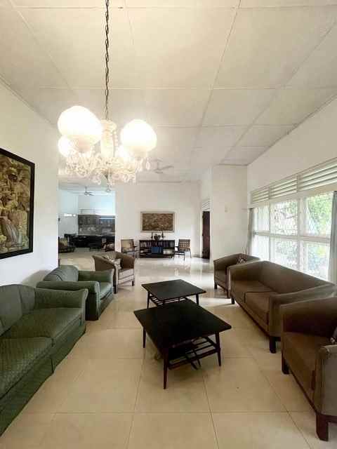 dijual rumah dharmawangsa kebayoran baru
