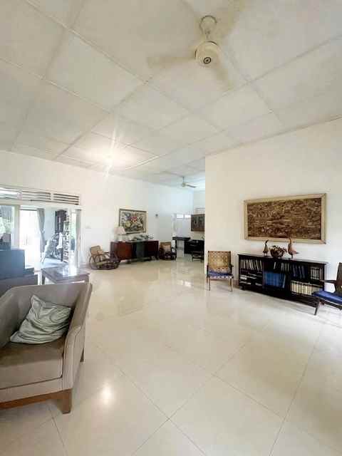 dijual rumah dharmawangsa kebayoran baru