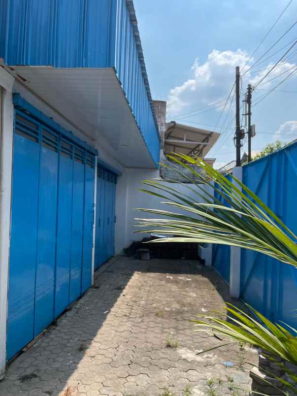 dijual rumah di banyuagung solo