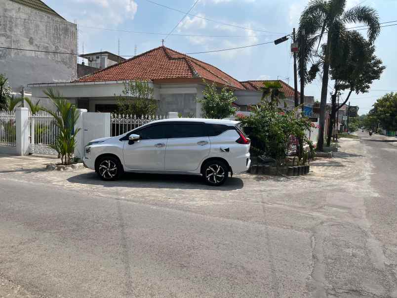 dijual rumah di banyuagung solo