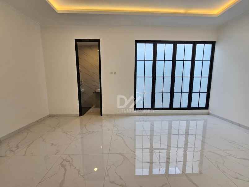 dijual rumah di bintaro jaya