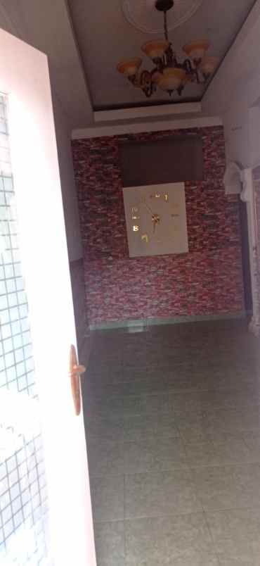 dijual rumah di daerah duta bumi