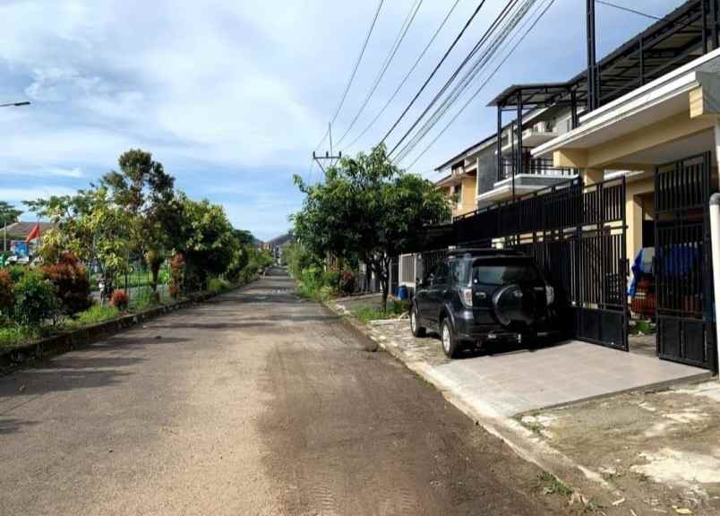 dijual rumah di grand depok city depok jawa barat