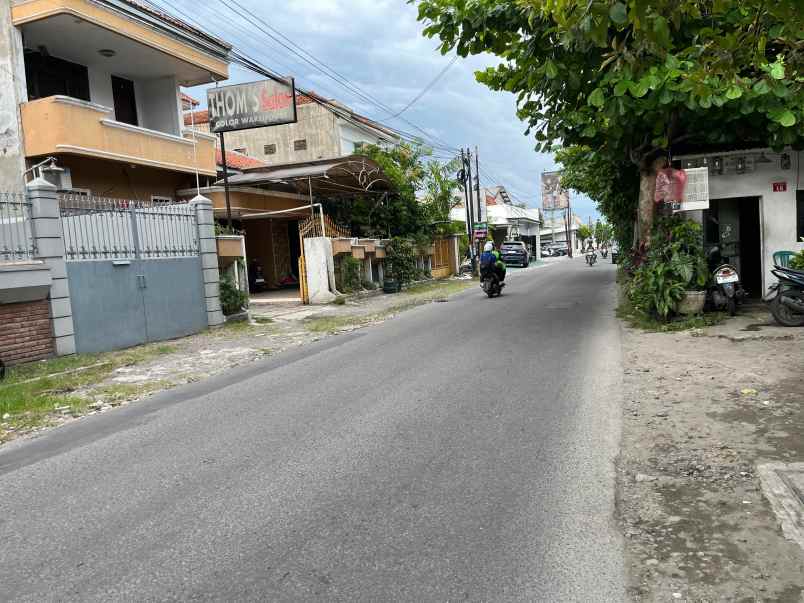 dijual rumah di jalan pakel solo