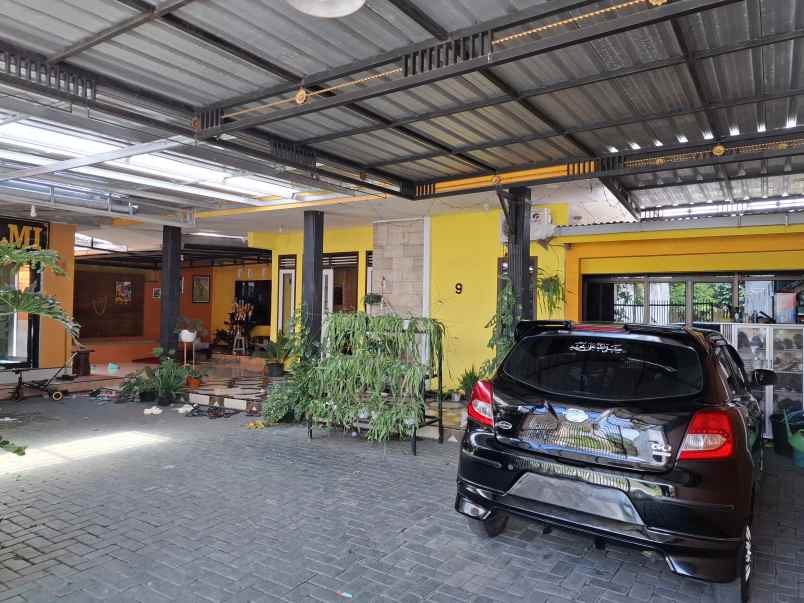 dijual rumah di kelurahan gebang jl kaca piring jember