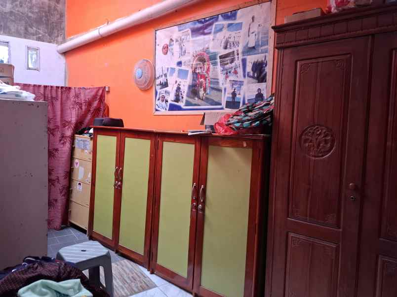 dijual rumah di kelurahan gebang jl kaca piring jember