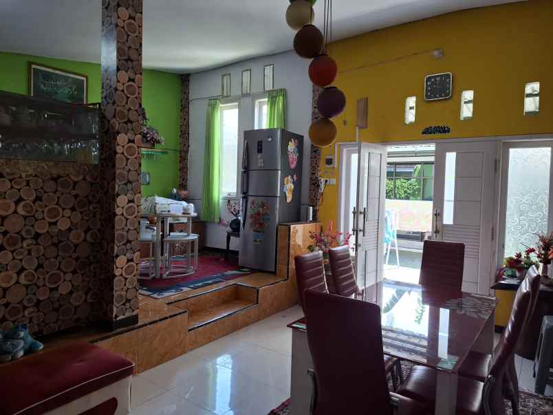 dijual rumah di kelurahan gebang jl kaca piring jember