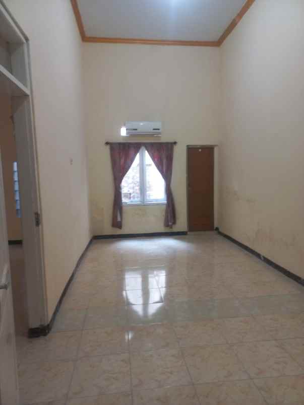 dijual rumah di lokasi strategis dekat uin khas jember