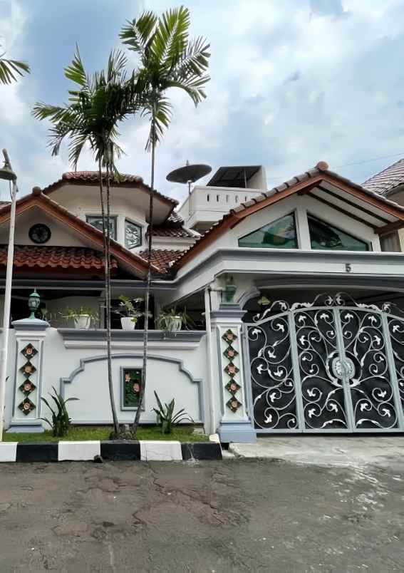 dijual rumah di pejaten barat jakarta selatan