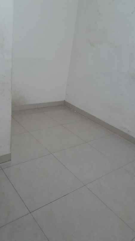 dijual rumah di perumahan dki pondok kelapa