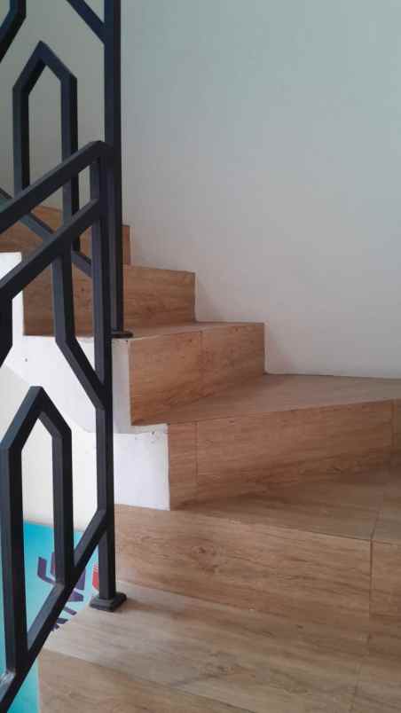 dijual rumah di perumahan dki pondok kelapa