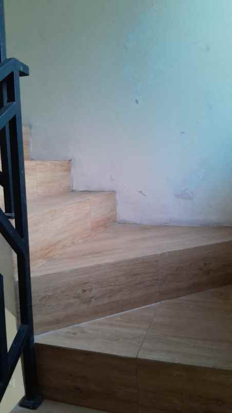 dijual rumah di perumahan dki pondok kelapa