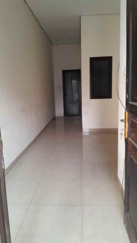 dijual rumah di perumahan dki pondok kelapa