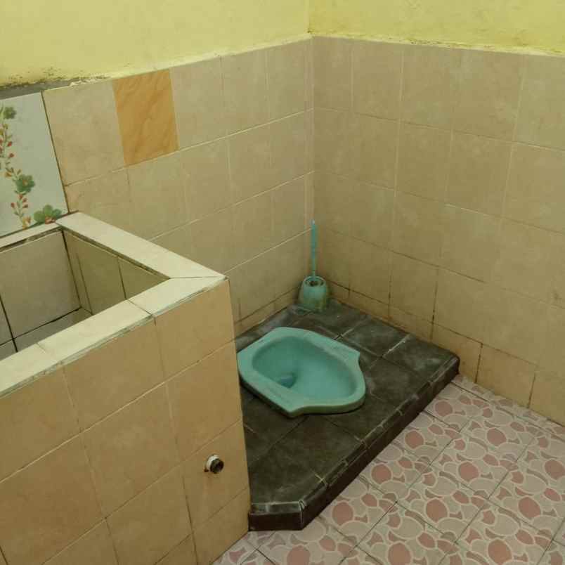 dijual rumah di perumahan graha kota blok p1 03 kediri