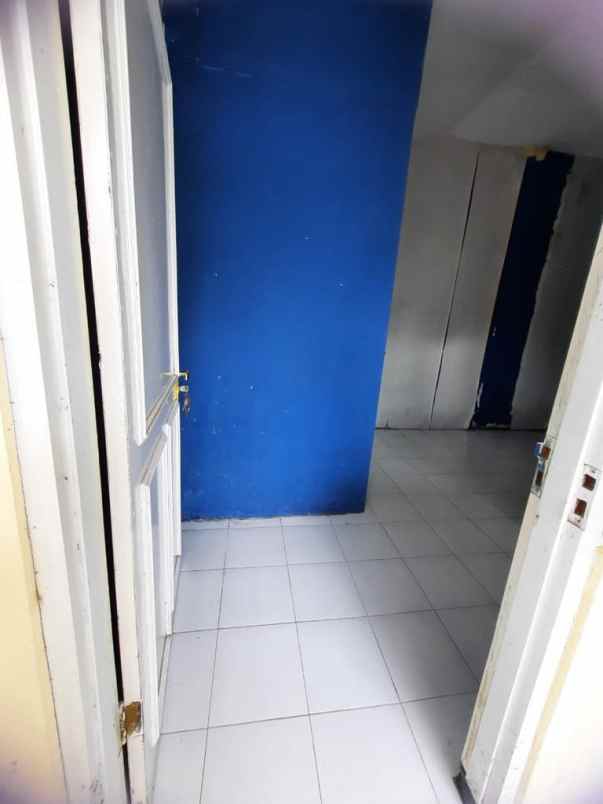dijual rumah di sariharjo sleman harga rp800 juta nego
