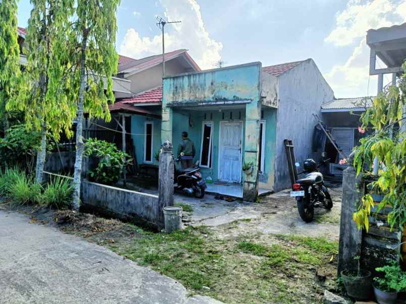 dijual rumah di suka karya dekat masjid halba