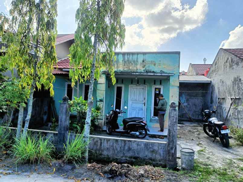 dijual rumah di suka karya dekat masjid halba