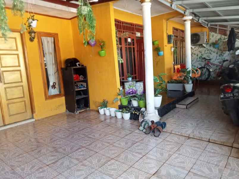 dijual rumah dijual rumah di jl palem