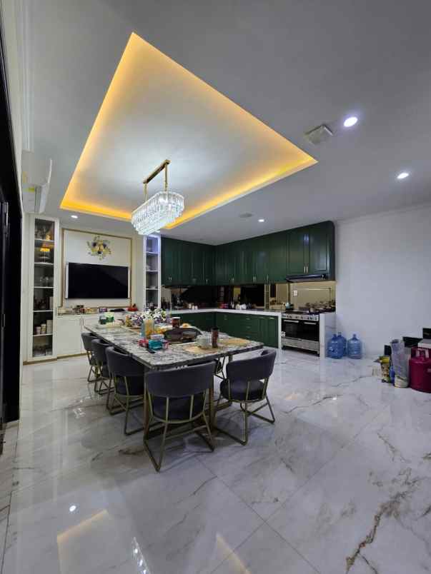 dijual rumah duren sawit