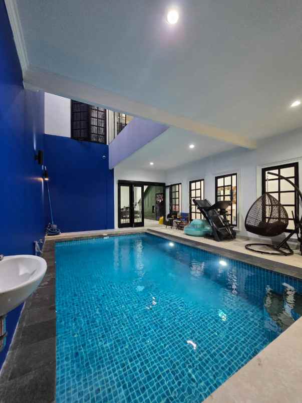 dijual rumah duren sawit