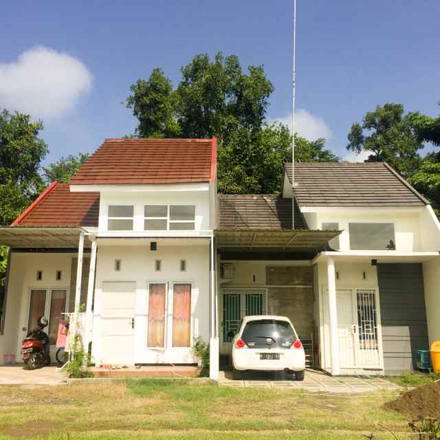 dijual rumah estetik pinggiran kota kediri